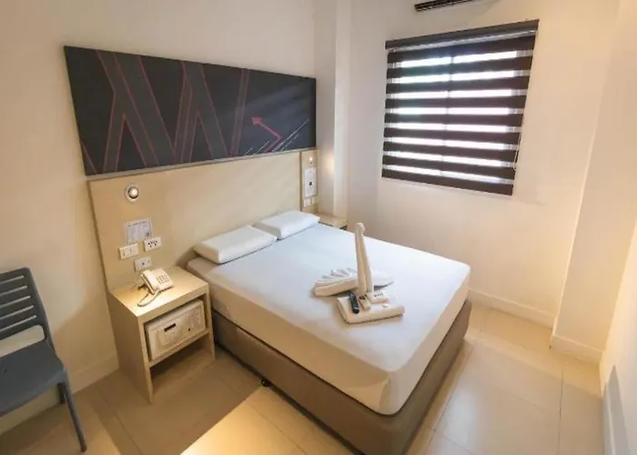 Go Cubao Hotel 3*