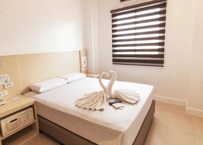 Hotel Go Cubao 3*